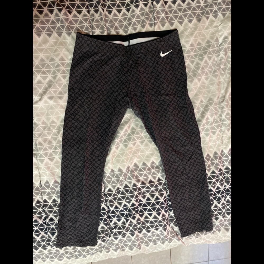 Nike leggings cropped